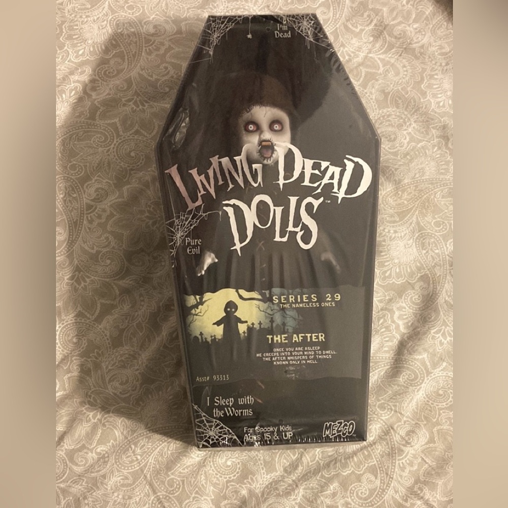 Mezco Toyz Living Dead Dolls, The After, Sealed; Series 29 NEVER OPENED